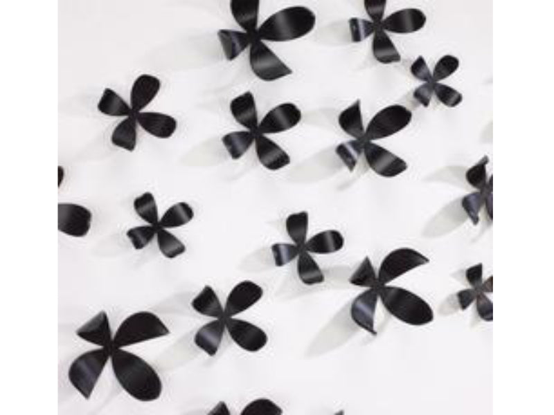 Great magnets idea by Umbra