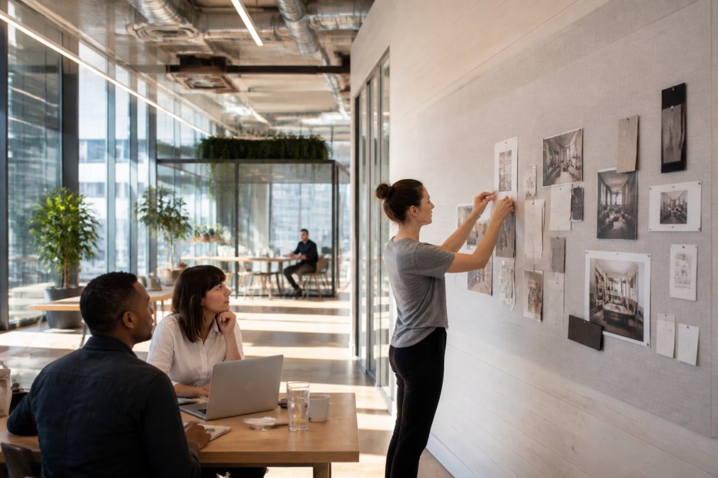 Why Dynamic Office Interiors Improve Productivity
